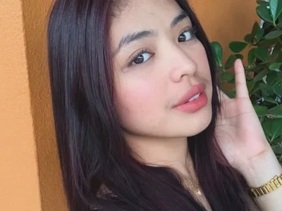 Hazelanne Brown Hair webcam from Philippines
